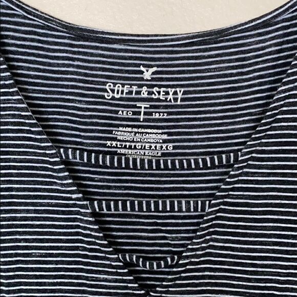 American Eagle Juniors Soft & Sexy Long Sleeve Tee - Picture 3 of 5